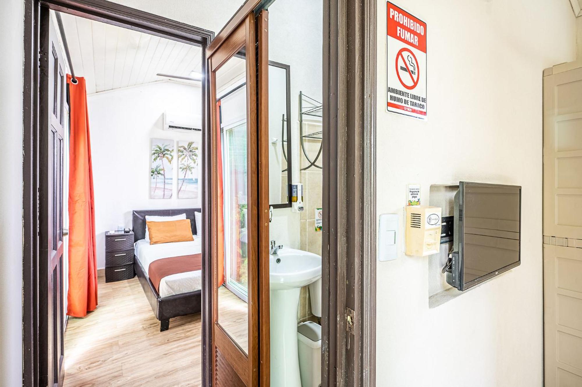 Jaco Lodge Quiet Place (Adults Only) Ngoại thất bức ảnh